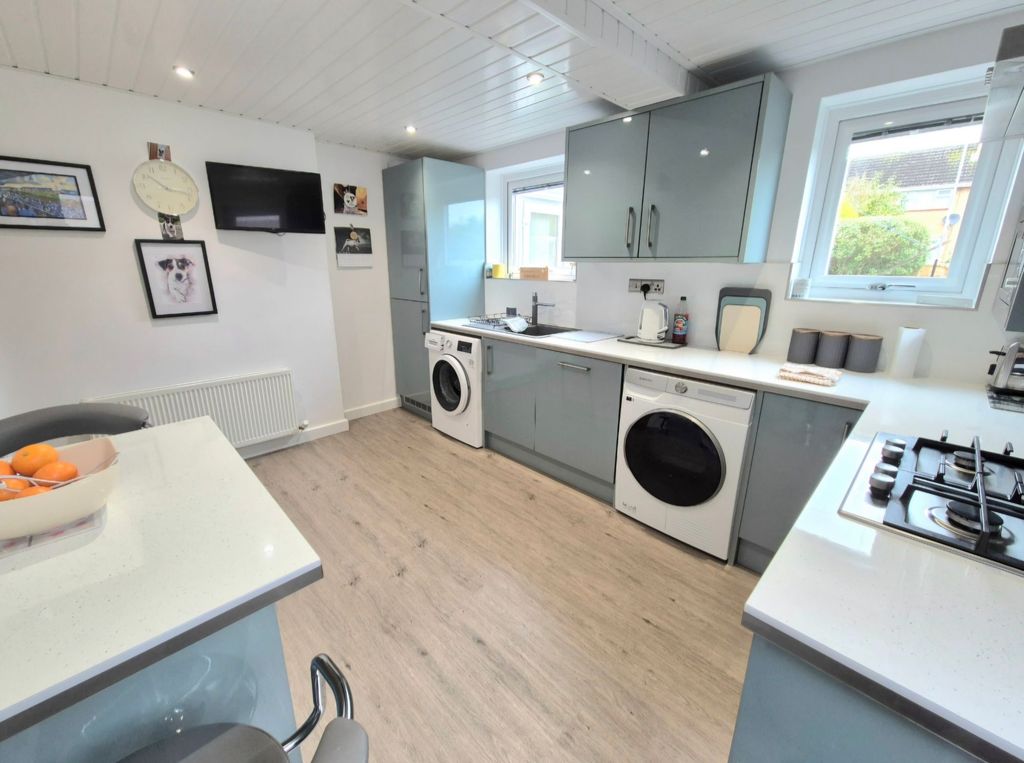 Property photo 3 of 16 Breakfast Kitchen