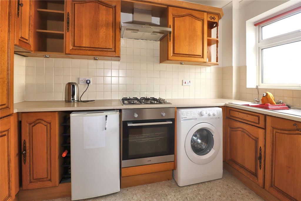Property photo 2 of 9 Picture No. 03