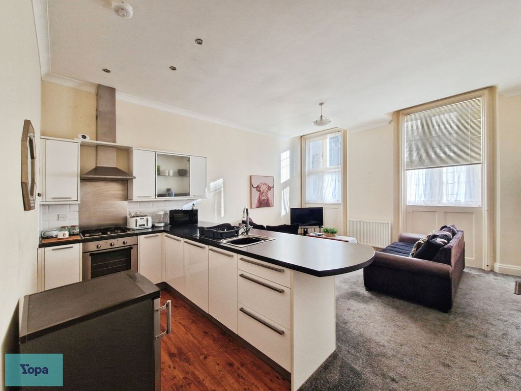 Property photo 2 of 12 39Bbe6c1-1000094769