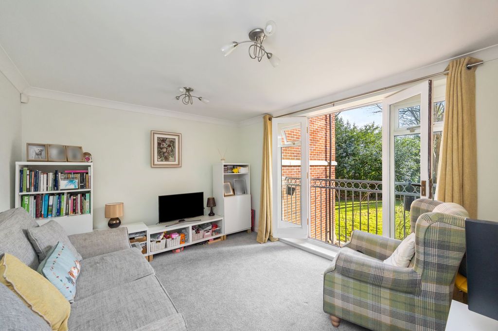 Property photo 3 of 13