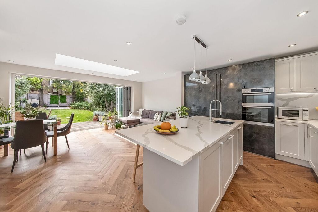 Property photo 2 of 17 Img_5218-1500x1000.Jpg