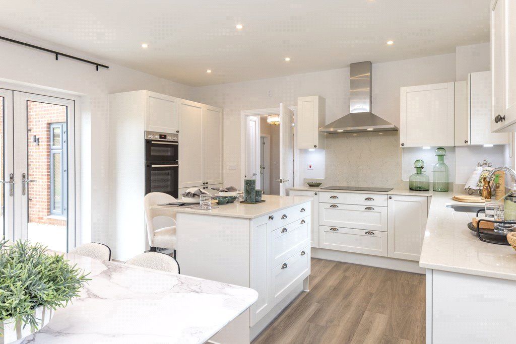 Property photo 2 of 13 Kitchen