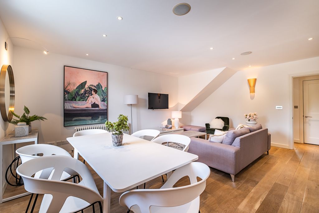Additional image 8 of 4 bed flat for sale85 Petersham Road, Richmond TW10