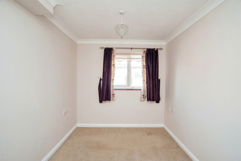 Additional image 8 of 1 bed flat for saleBreakspear Court, Abbots Langley WD5