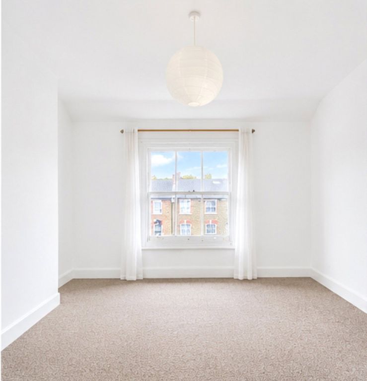 Property photo 3 of 10 Picture No. 17