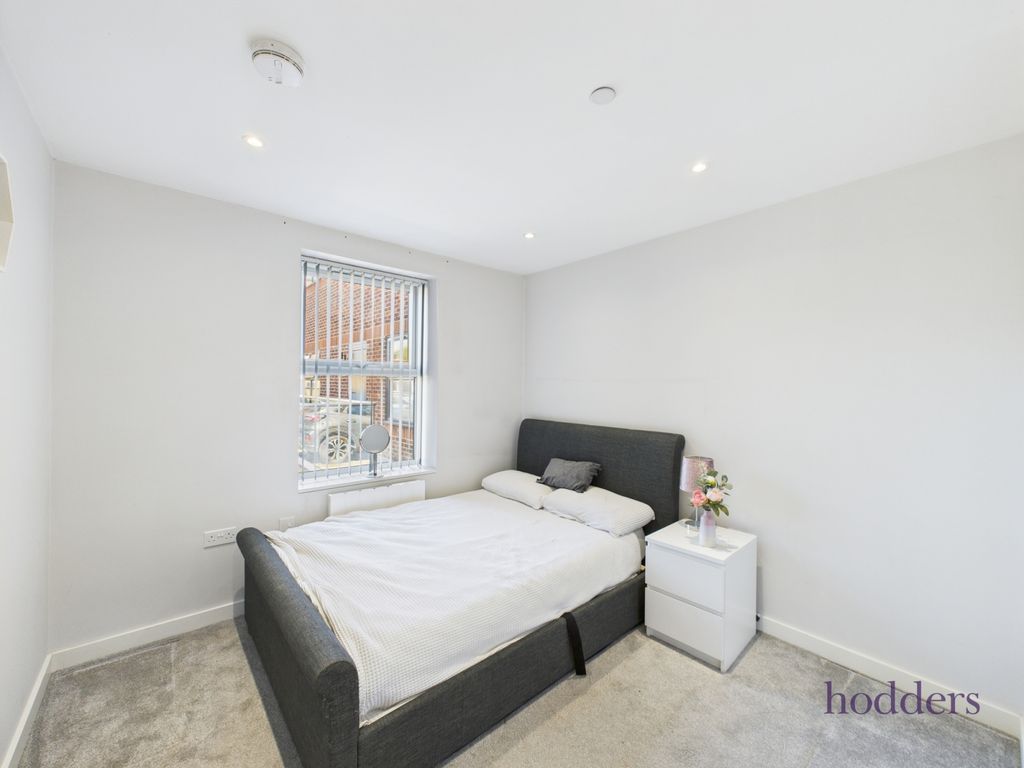 Property photo 3 of 8 Picture No. 05