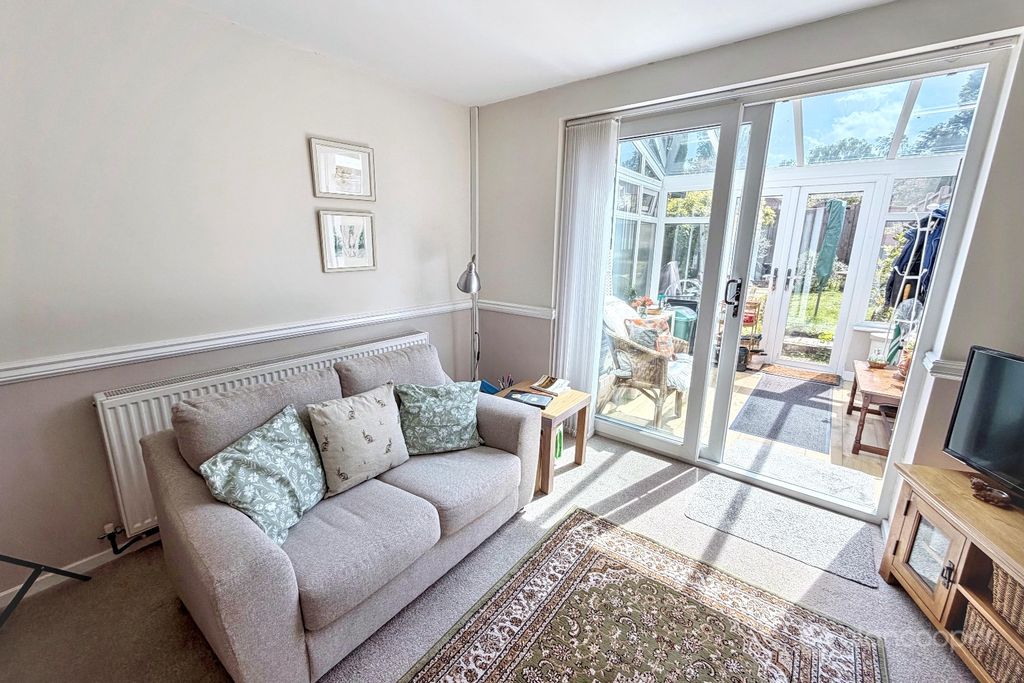 Property photo 3 of 11 5183373