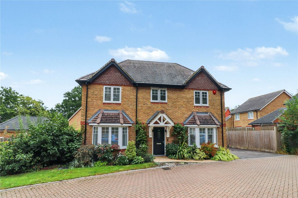 Property photo 1 of 19 Front