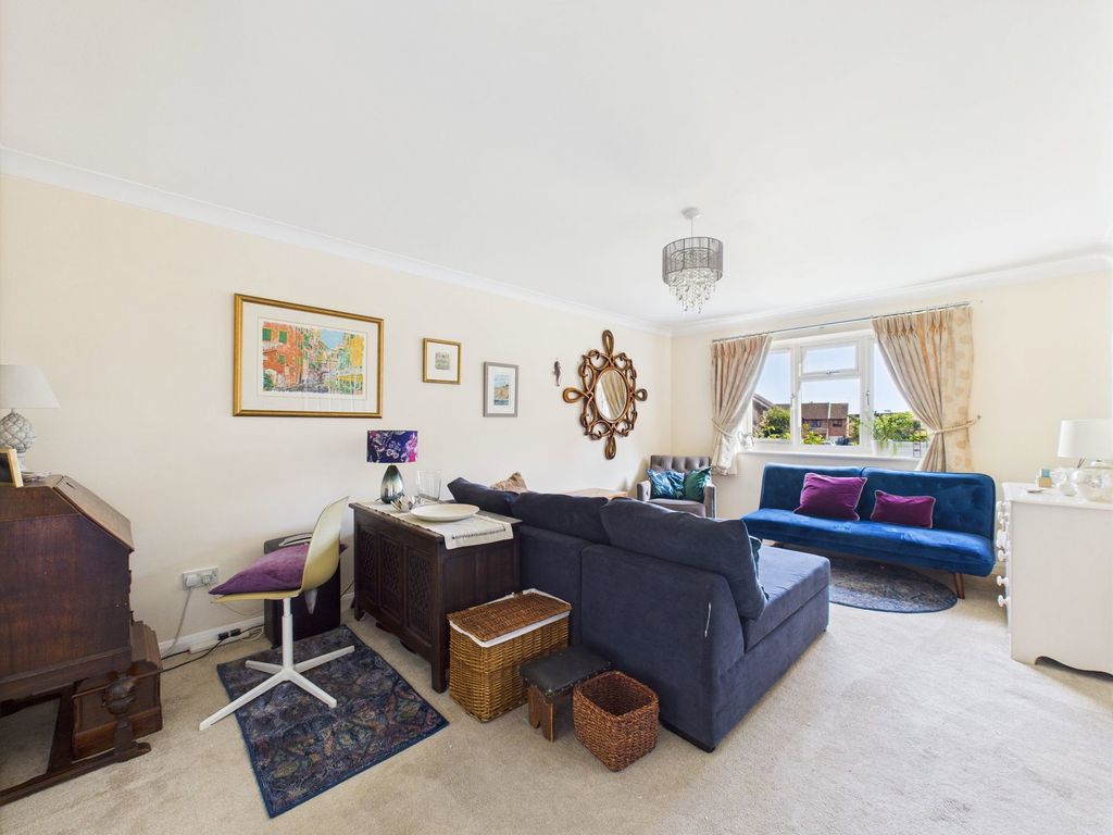 Property photo 2 of 14