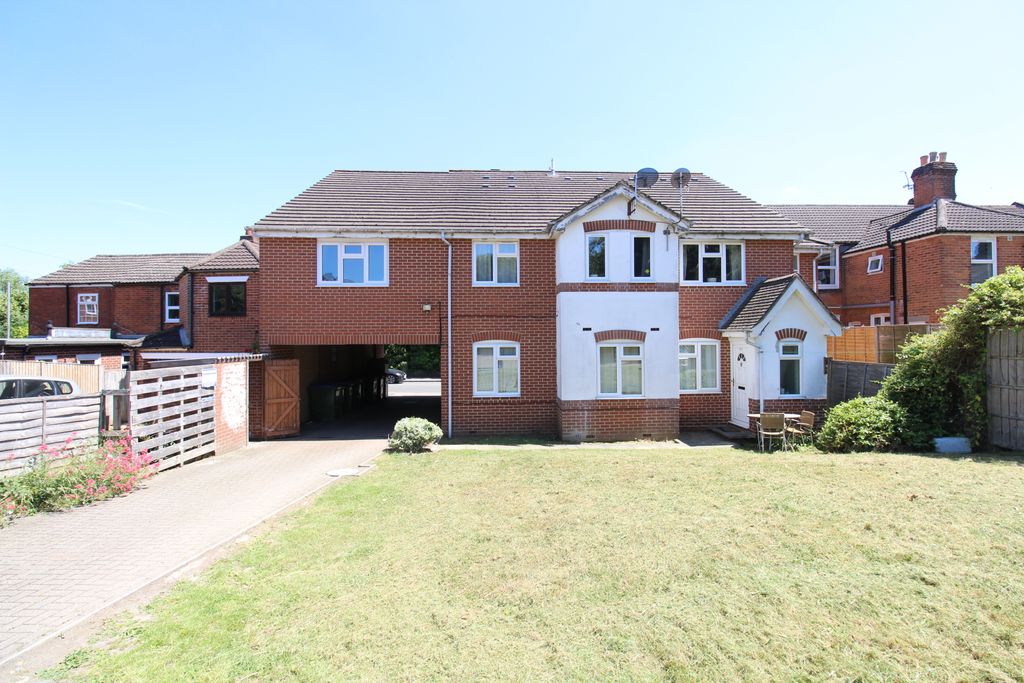 Property photo 1 of 7