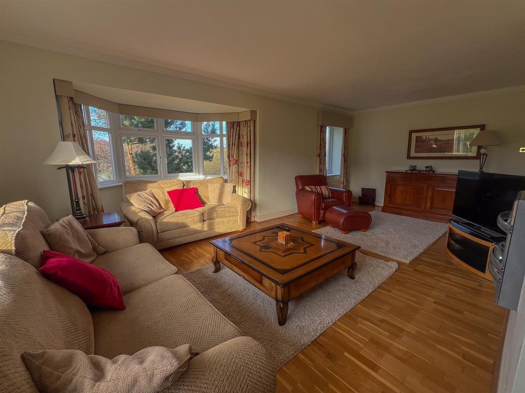 Property photo 3 of 26 5 Twin Lakes -22.Jpg