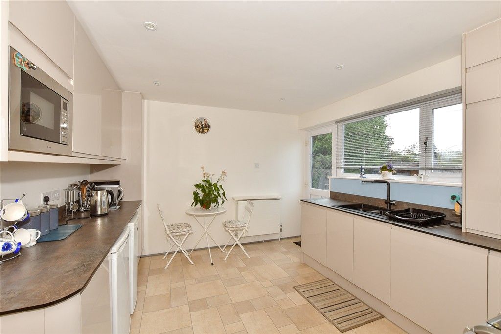 Property photo 1 of 15 Kitchen