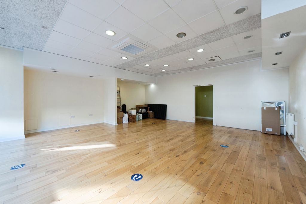 Property photo 3 of 23 Photo