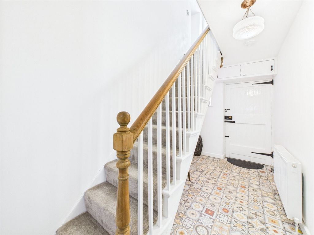 Property photo 3 of 28 Picture No. 32