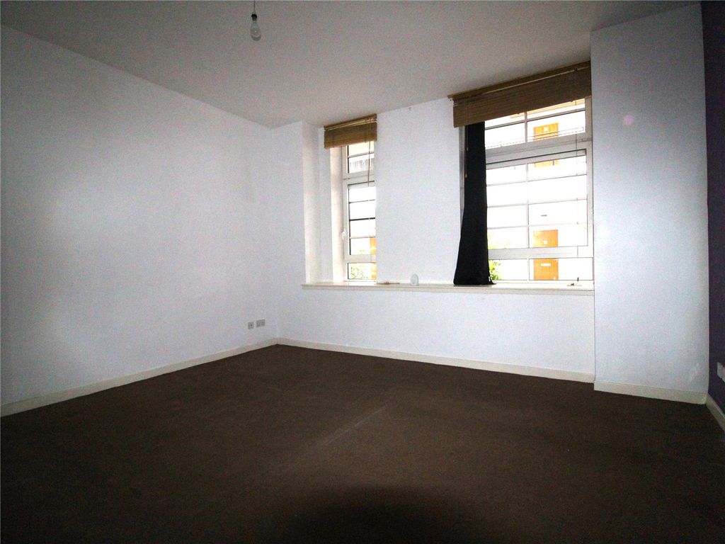 Property photo 3 of 11 Picture No. 24