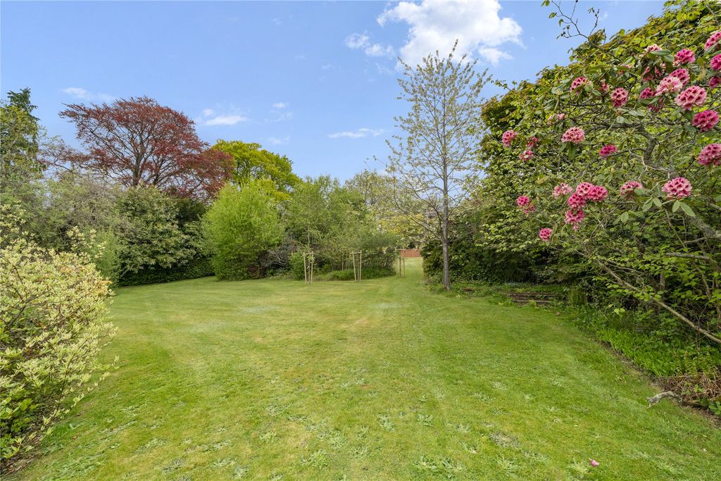 Property photo 2 of 24 Picture No. 17