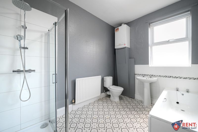 Property photo 1 of 7 Photo 5