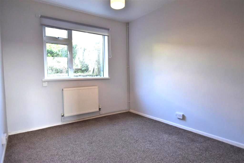 Property photo 3 of 9 Dining Room.Jpg