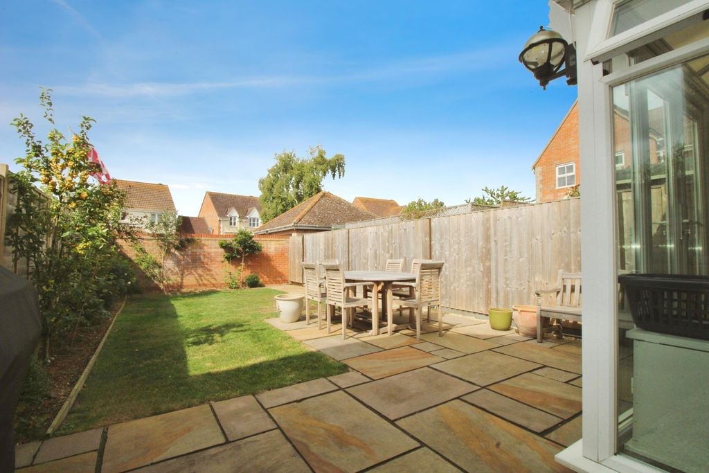 Property photo 2 of 13