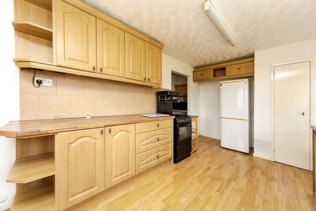 Property photo 3 of 15 Pbox-Img.Jpg