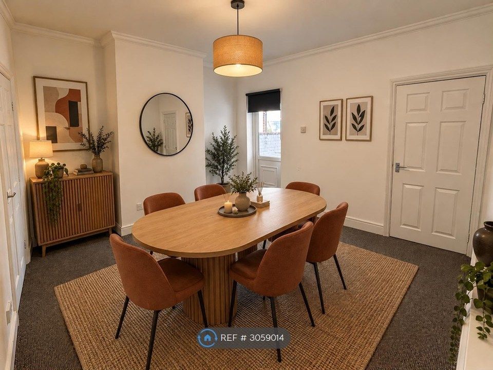 Property photo 3 of 9 Dining Room (Virtually Staged)