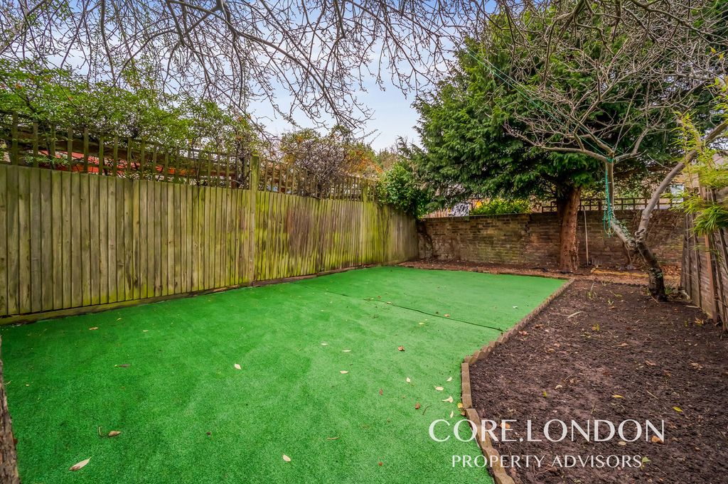 Property photo 2 of 9