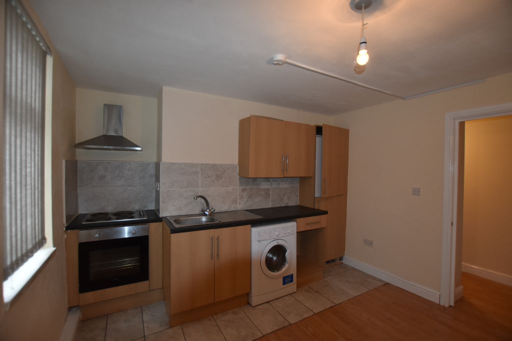 Property photo 3 of 11 Photo 2