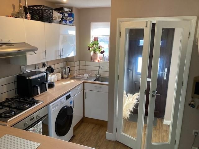 Property photo 3 of 16 Kitchen2.Jpg