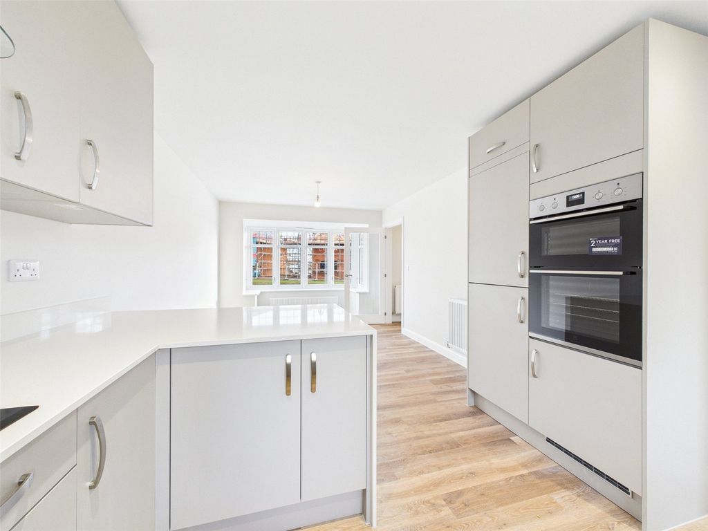 Property photo 3 of 19 Picture No. 18