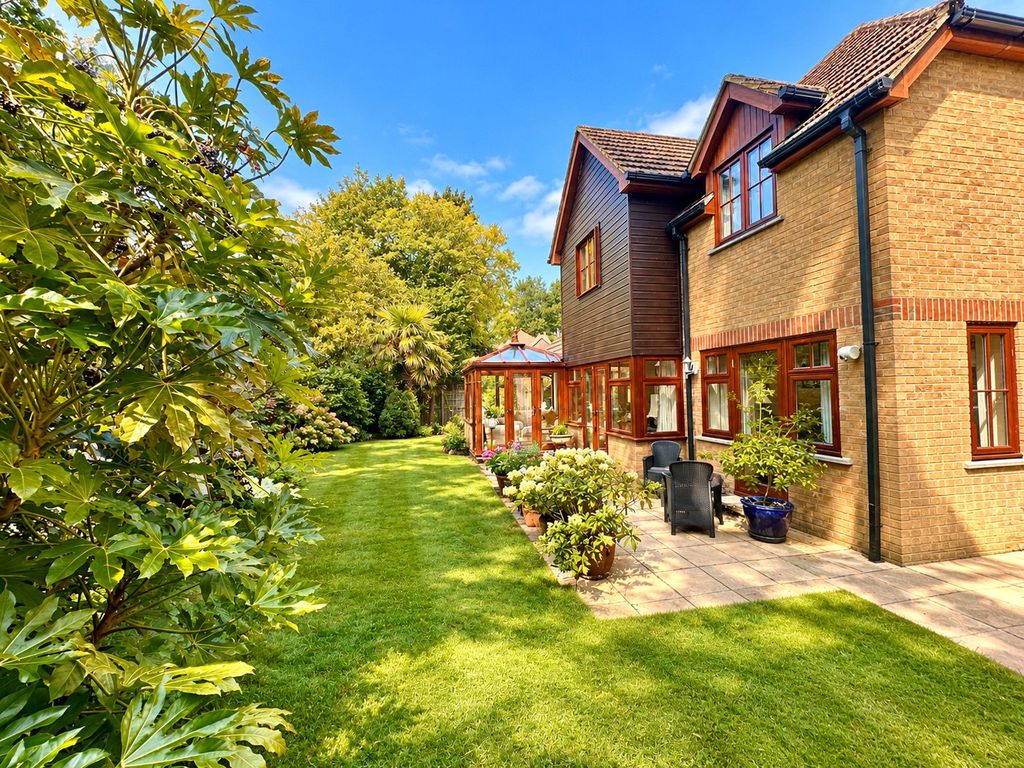 Property photo 2 of 20 Picture No. 38