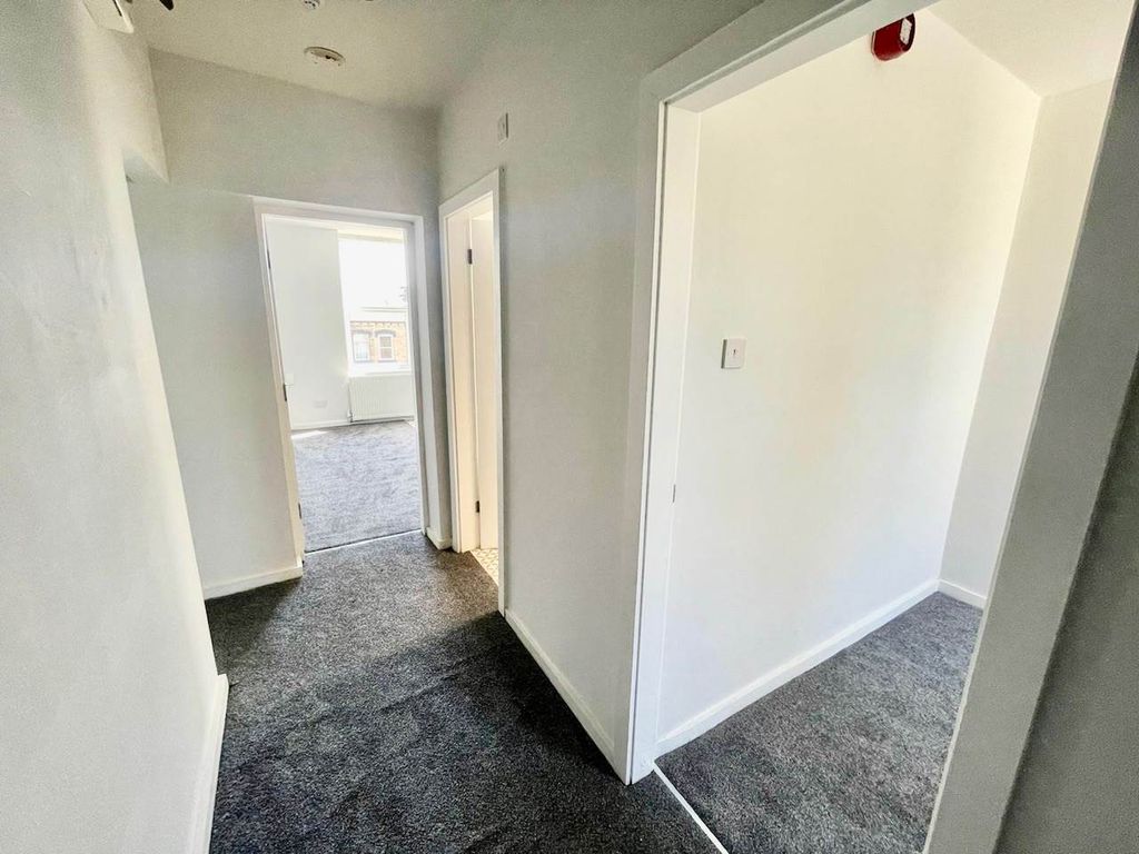 Property photo 3 of 15 Image10