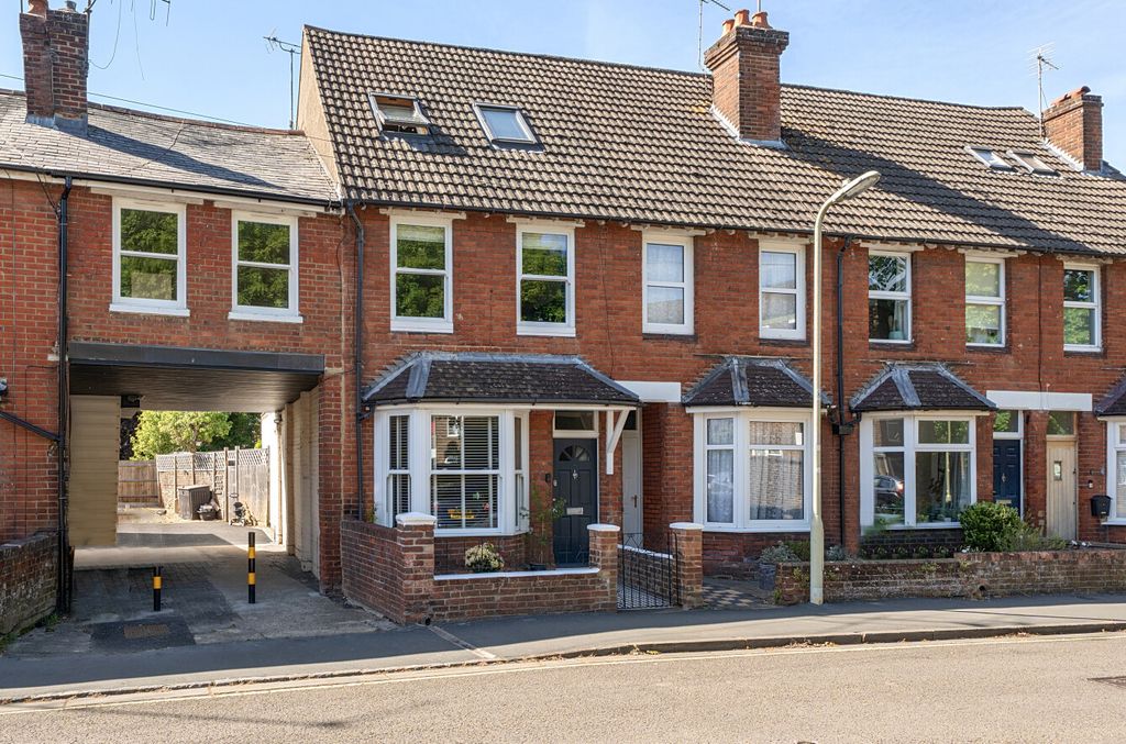 Property photo 1 of 14 1465809-1-6A0F2Ac...