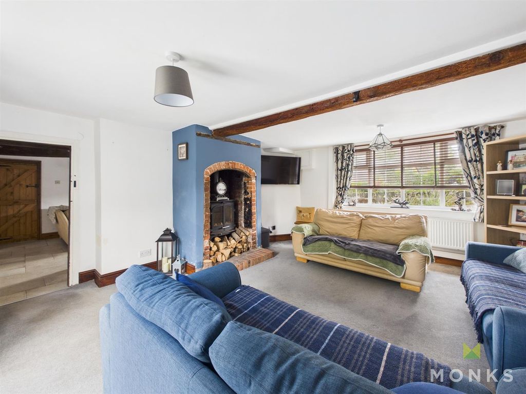 Property photo 2 of 41 Cam01348G0-Pr0769-Still025.Jpg