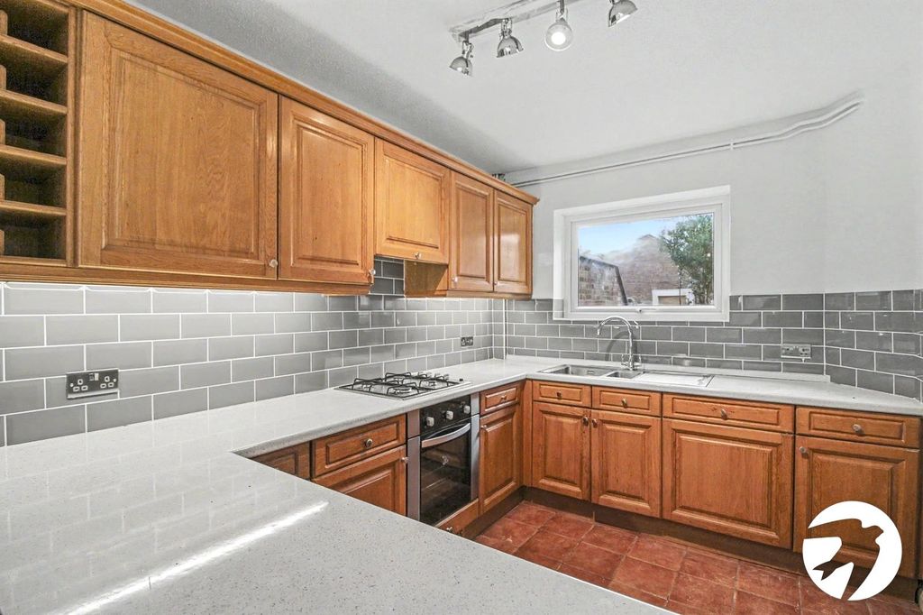 Property photo 3 of 13 Kitchen