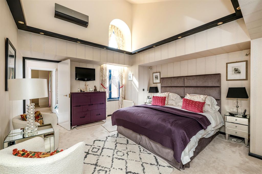 Property photo 1 of 9 Dsc_8947-Enhanced-Nr.Jpg