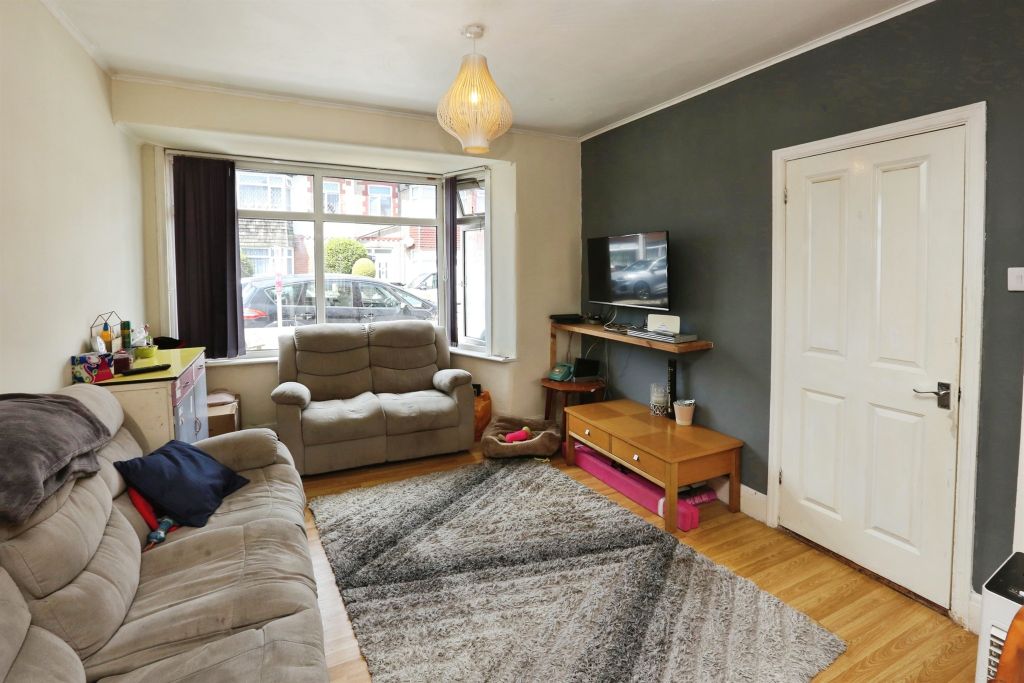 Property photo 3 of 17