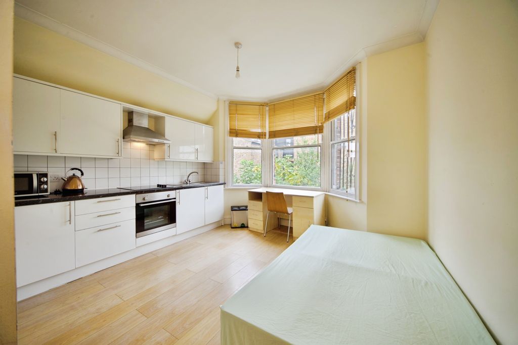 Property photo 2 of 8 Photo #2