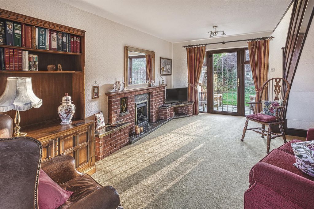 Property photo 3 of 18