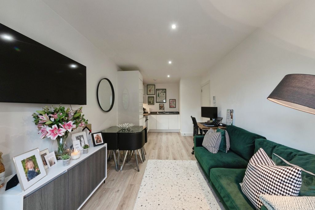 Property photo 3 of 12 Living