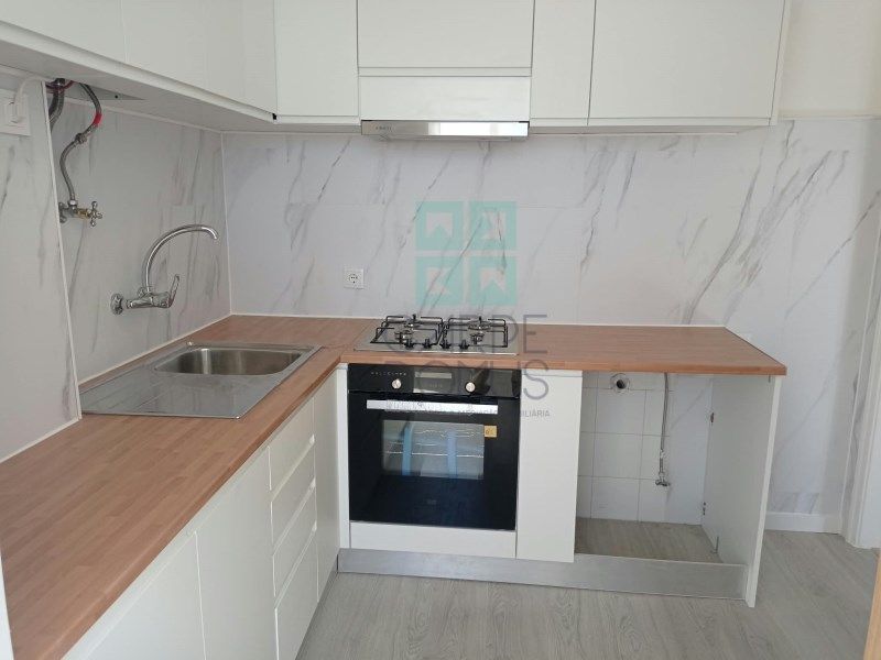 Property photo 2 of 30