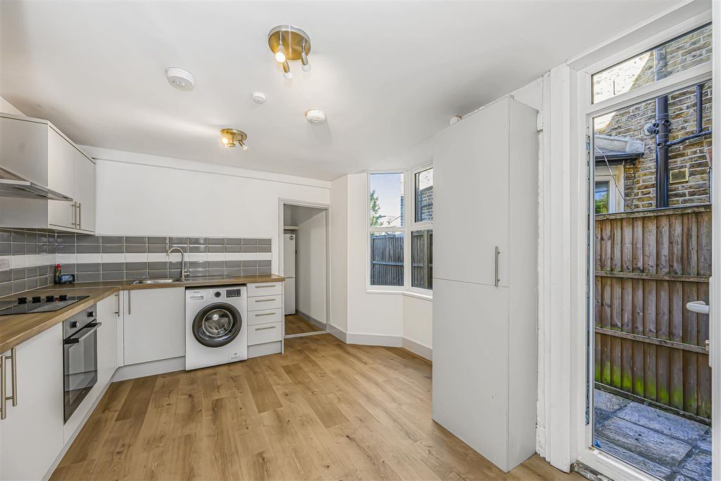 Property photo 3 of 19 175 Forest Road-4.Jpg