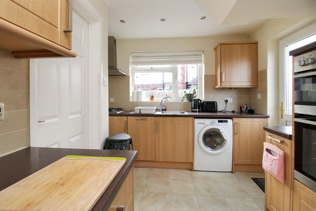 Property photo 3 of 12 Img_6131.Jpg