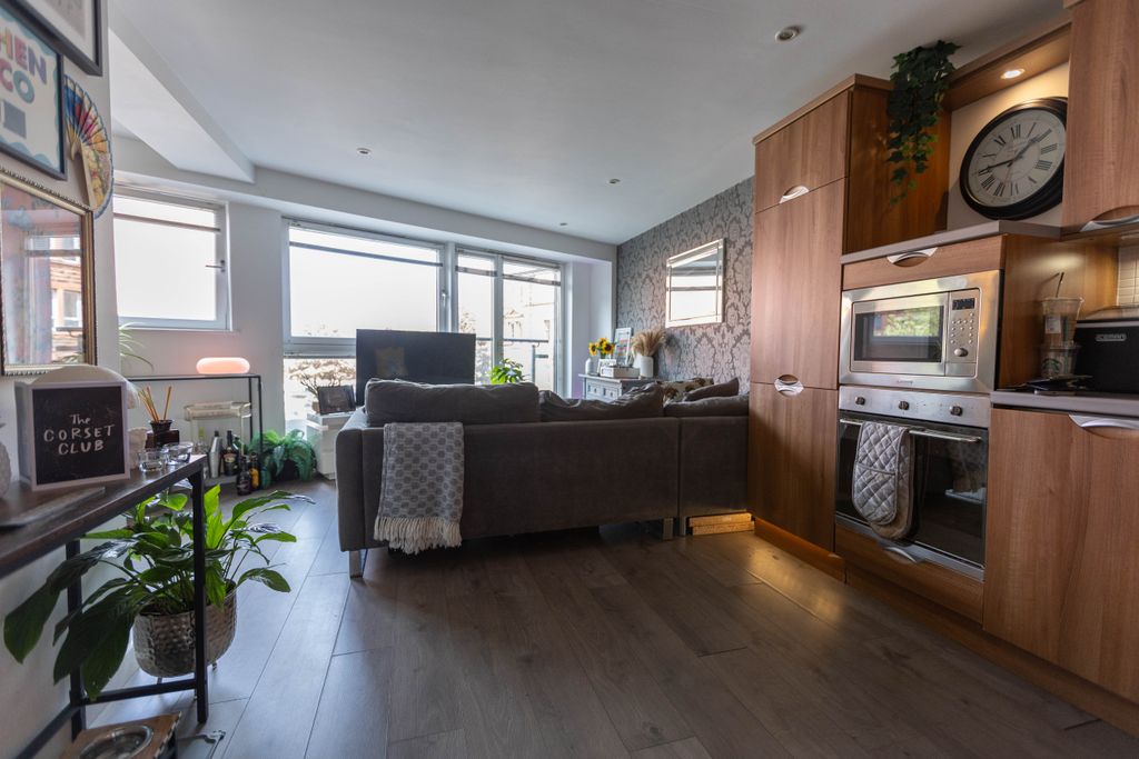 Additional image 7 of 1 bed flat for saleTempleton Street, Glasgow G40