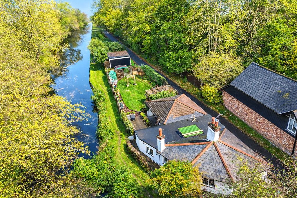 Property photo 1 of 18 Picture No. 25