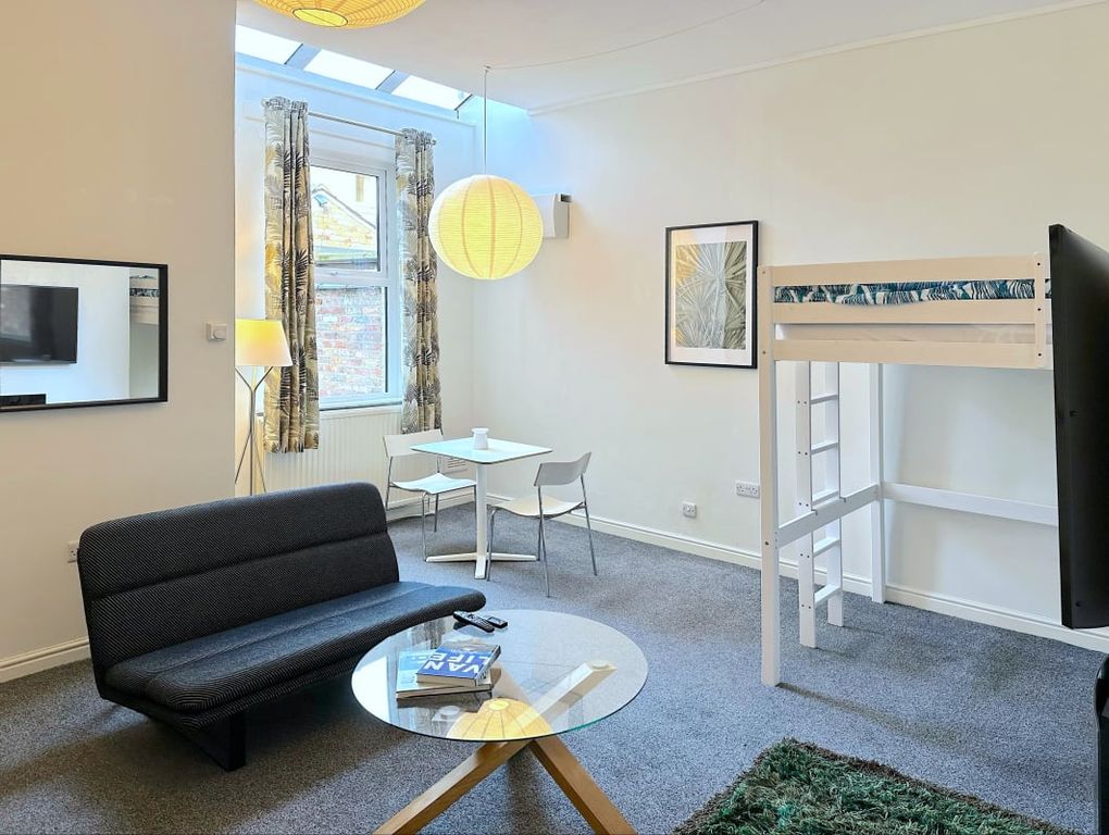 Property photo 3 of 7