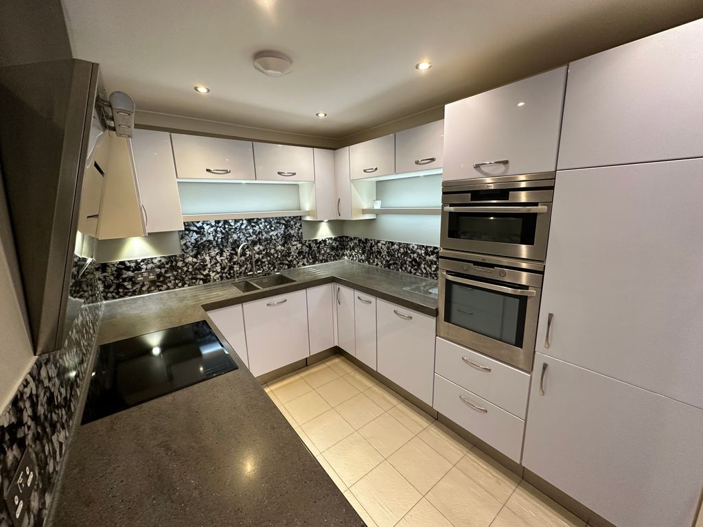 Property photo 3 of 22