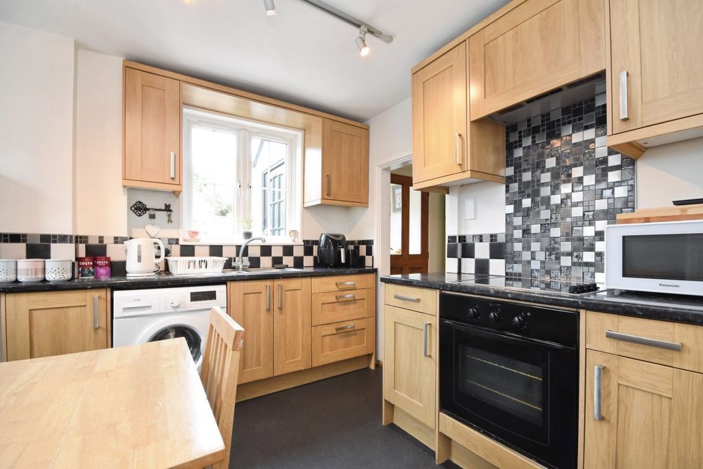 Property photo 3 of 12 Pbox-Img.Jpg