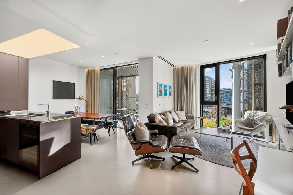 Property photo 1 of 15 Image