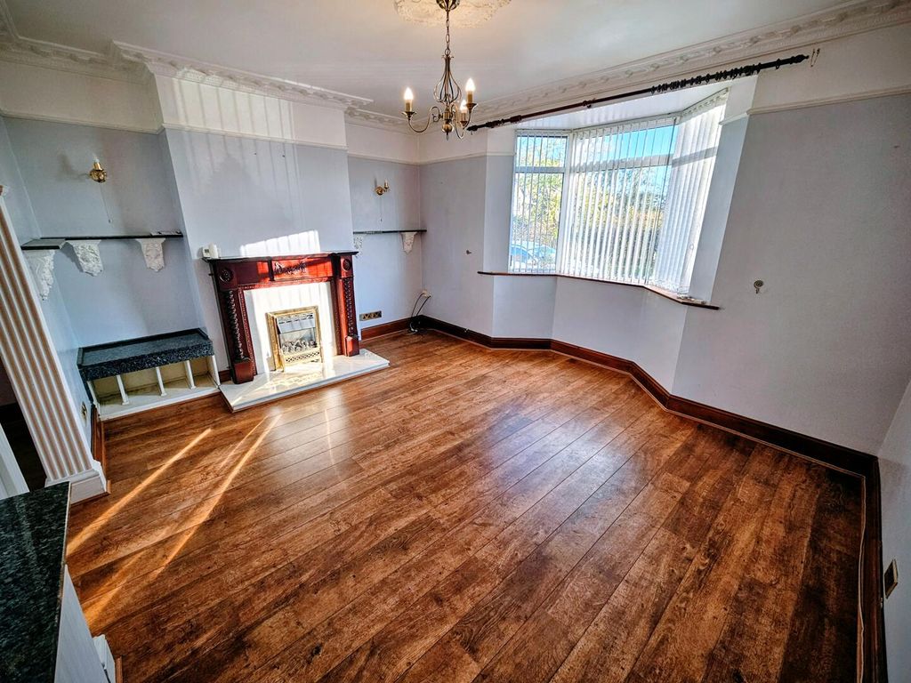 Property photo 2 of 17 Living Room