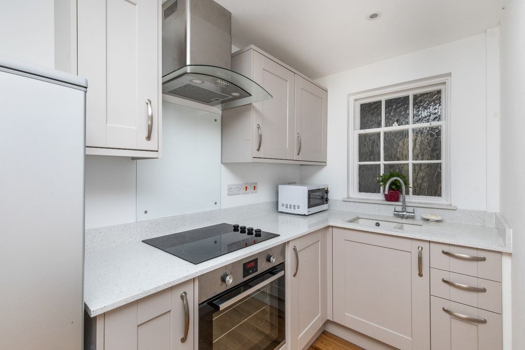 Property photo 3 of 15 4404506